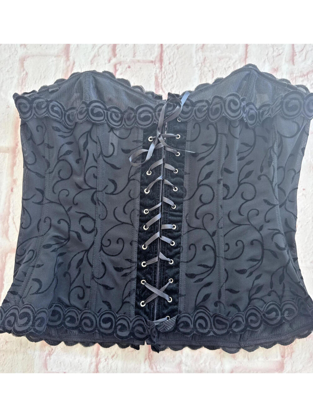 Frederick's of Hollywood Sexy  Black Lace Up Corset 2X EUC Velvet Detail